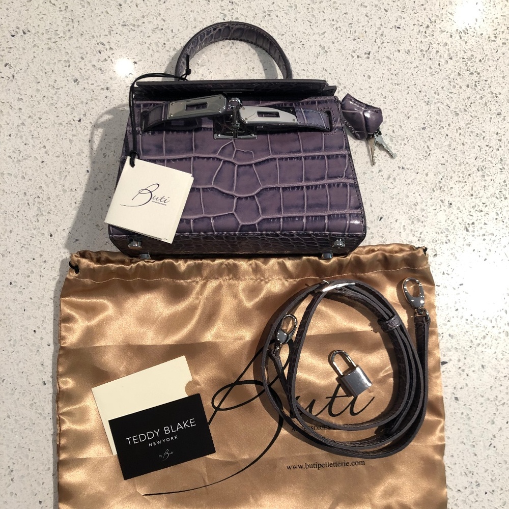 Teddy Blake Eva Croco 8"
